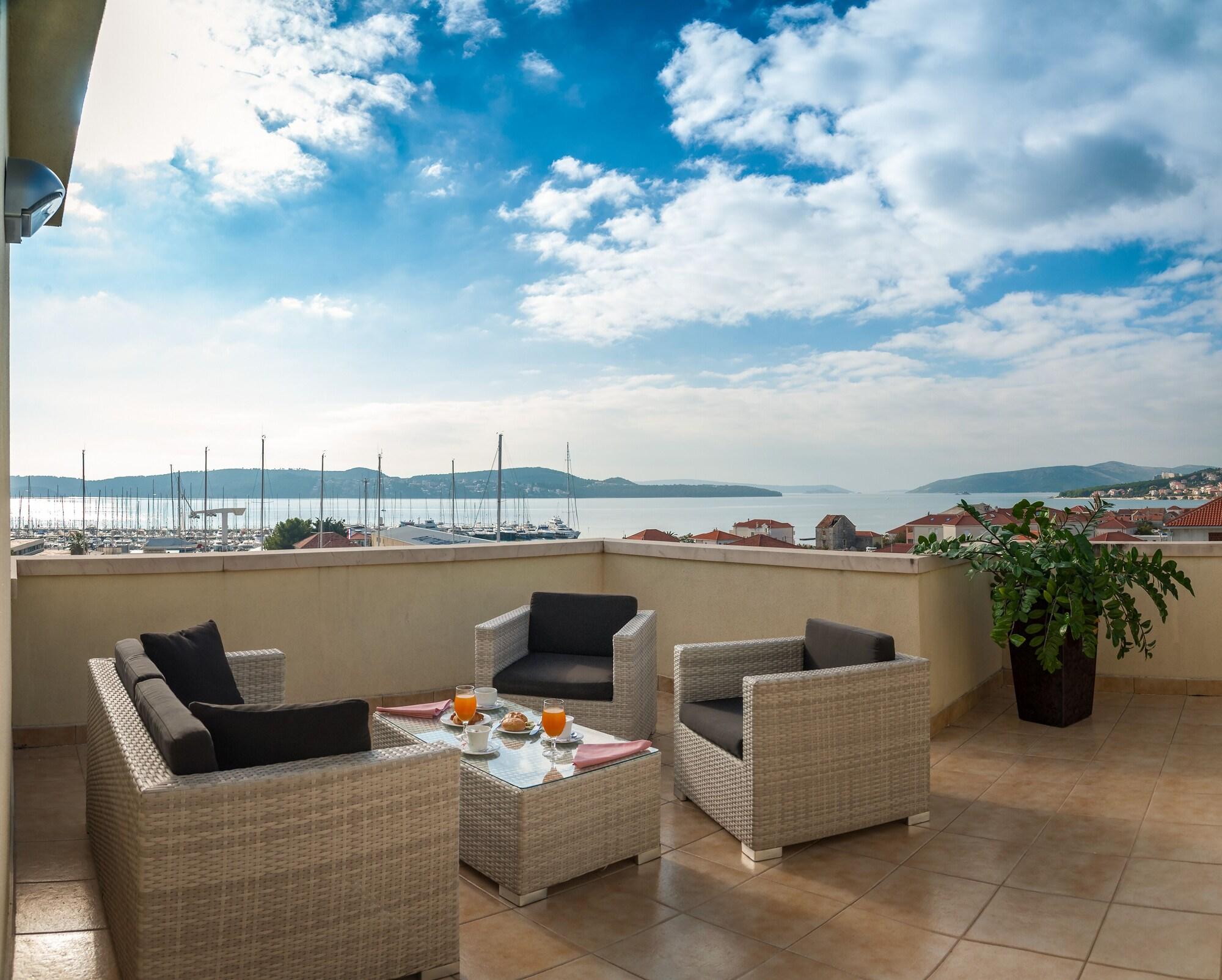 Hotel Rotondo Donji Seget Exterior photo