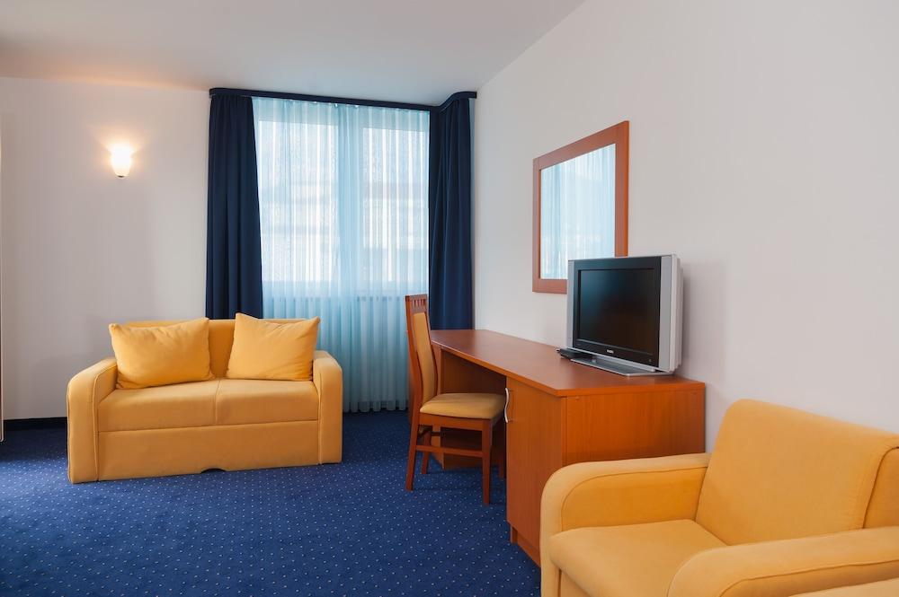 Hotel Rotondo Donji Seget Exterior photo